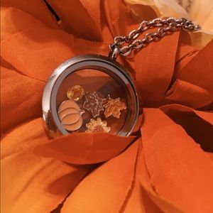 Meet your Posher, Alison